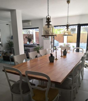 Preciosa casa de lujo con piscina-150m de la playa, Almeria